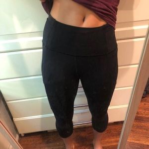black mesh cropped lululemon leggings